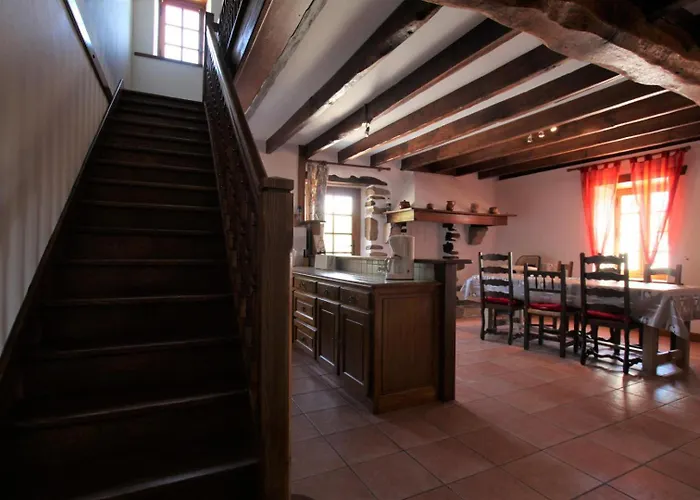 Ferienhaus Zamatelua 1 *